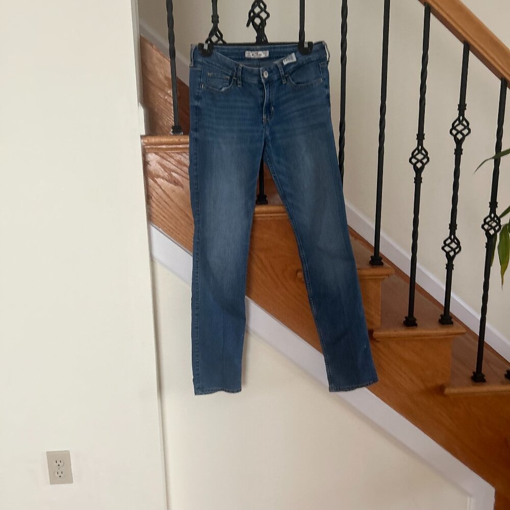 Hollister Women’s Jeans Size 5R W27 L32